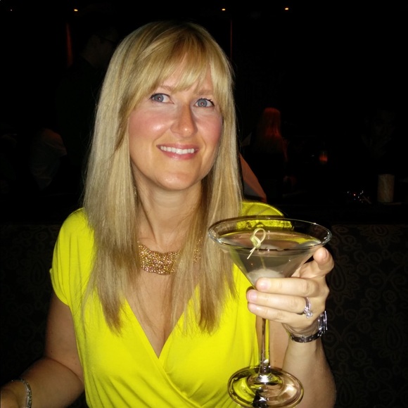 Meet your Posher, Justyna - Picture 1 of 2